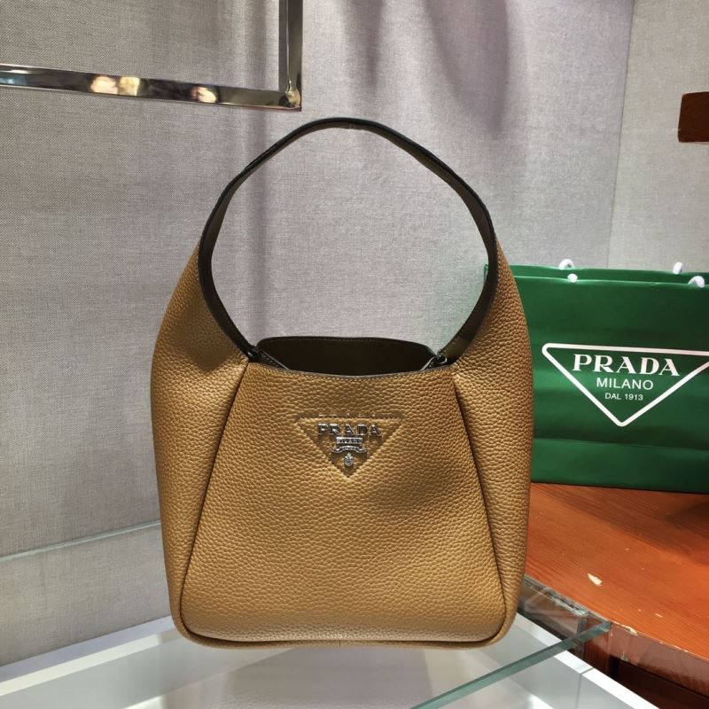 Pra*a bucket bags